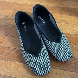 Vivaia Margot 2.0 square-top flat shoes 37.5